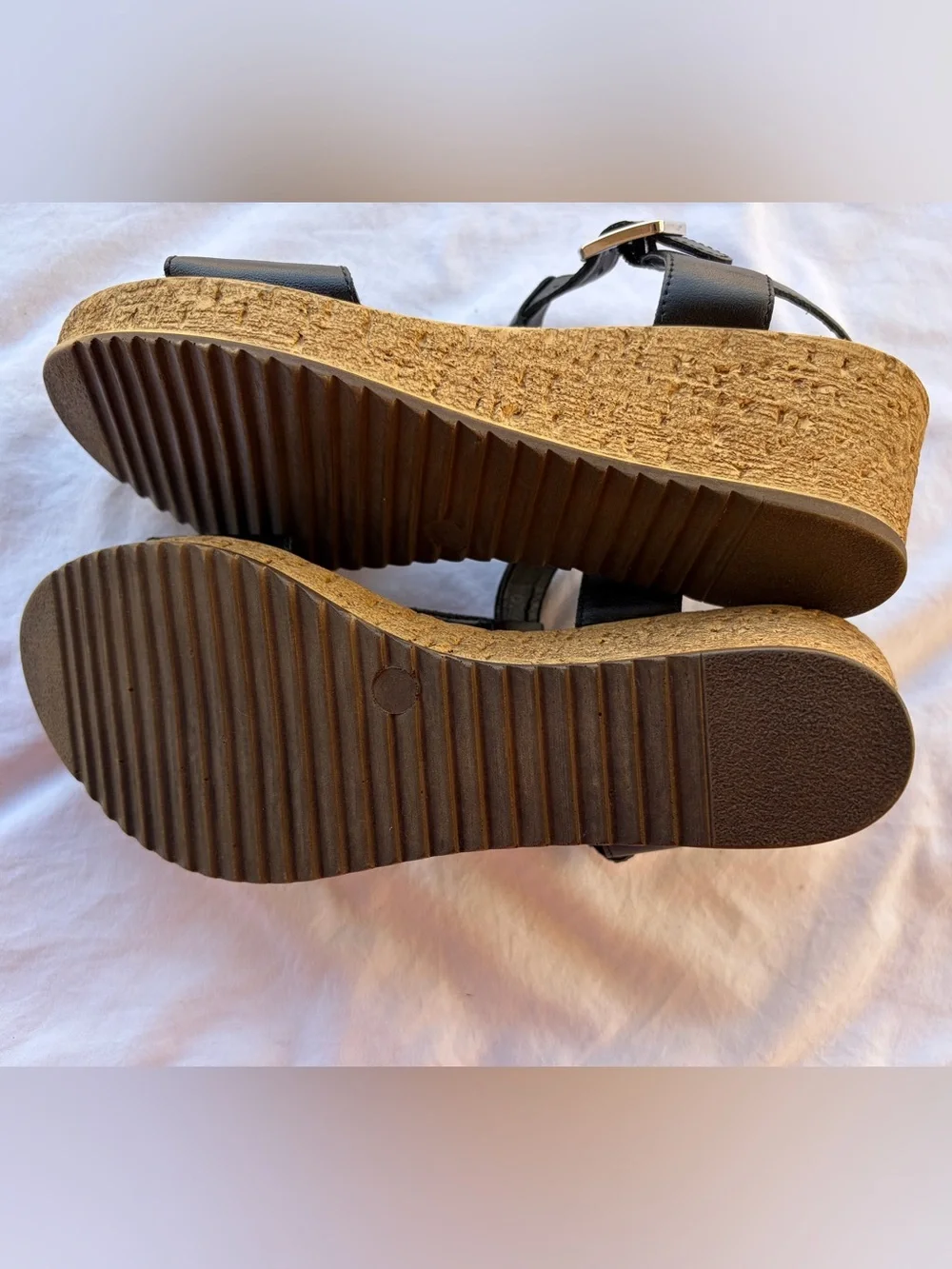 Clarks classic wedge